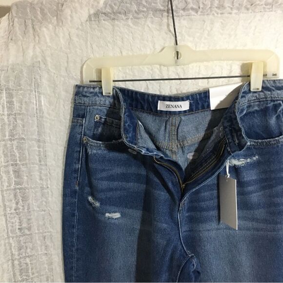 Zenana NWT Highrise Jeans Size 29 - Picture 3 of 8